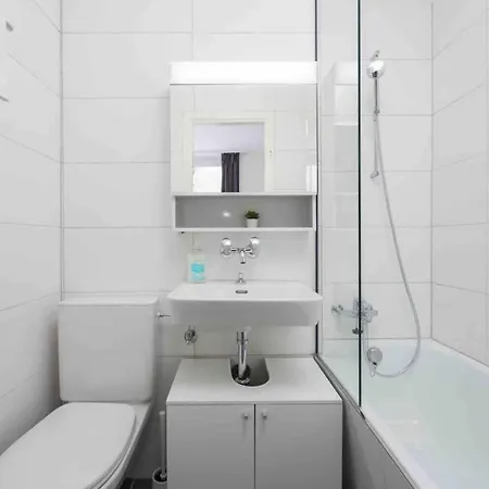 Urban Oasis With Queen Bed And View Be-28 Zürich